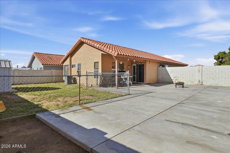 33-4013 E Alder Ave_RedHogMedia