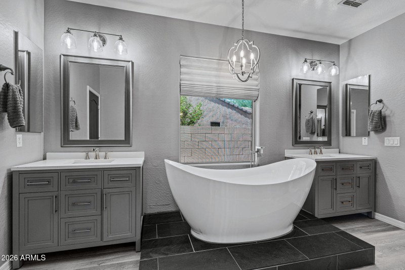 55-web-or-mls-9238 W Buckhorn Trail Revi