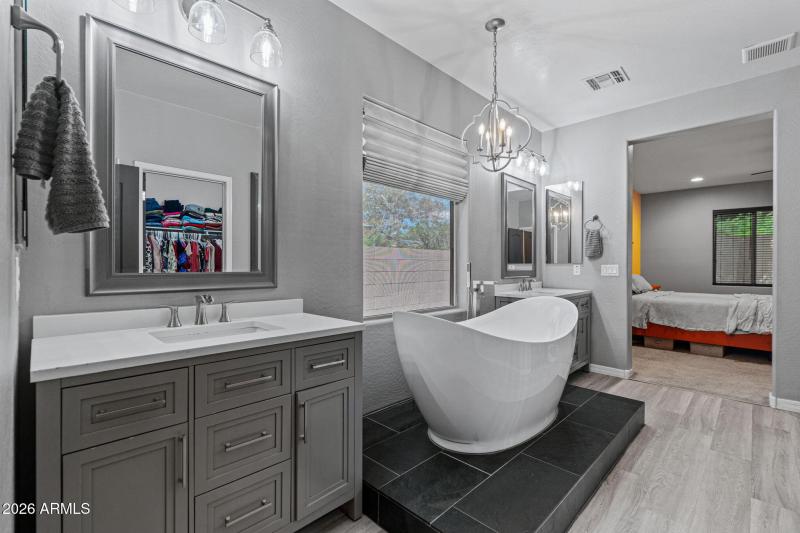 57-web-or-mls-9238 W Buckhorn Trail Revi