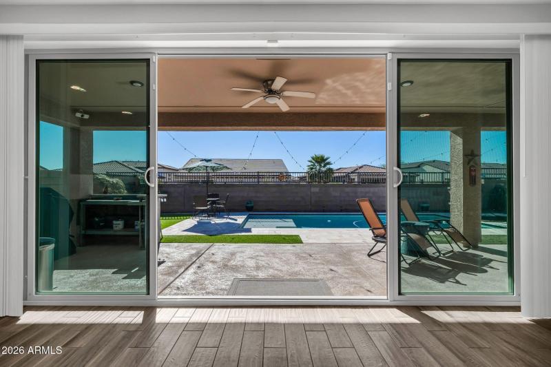 17259 W Butler Ave-10