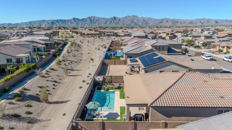 17259 W Butler Ave-50