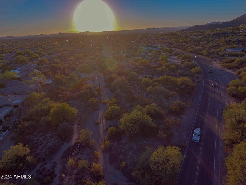 6839 E CAREFREE HWY-11