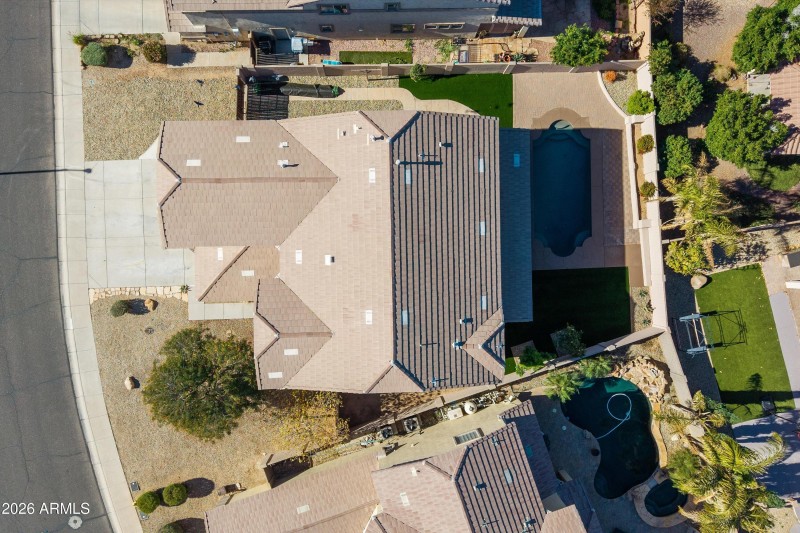 Aerial for the top