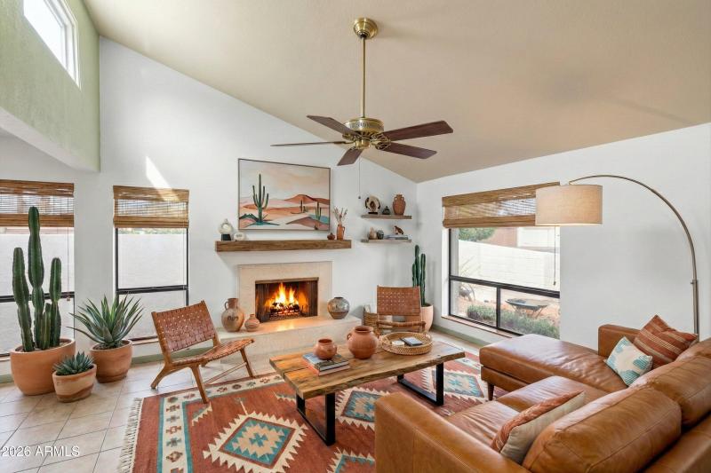 08-Virtually Staged [Living Room]