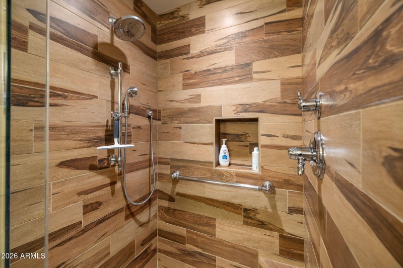 124-Primary Bathroom