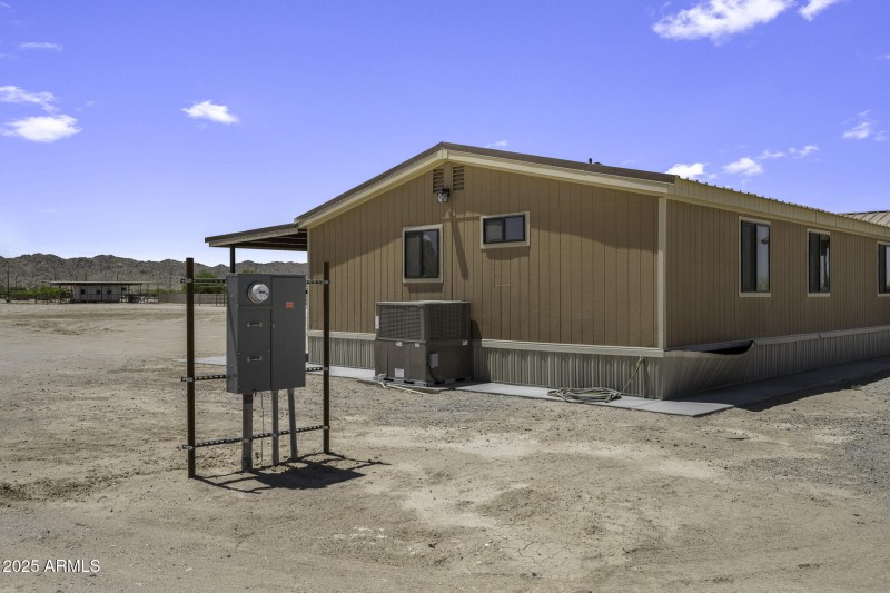 13050 N Breeze Way-47