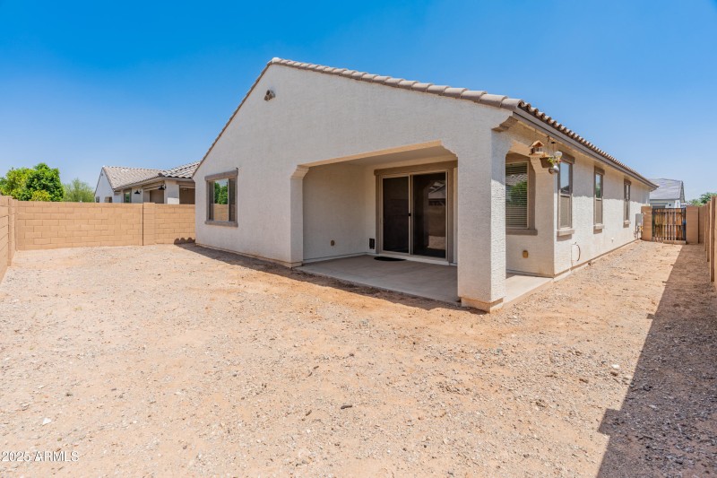 24580 N 144th Ave-38