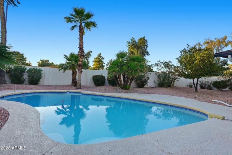 Gorgeous lush landscaping