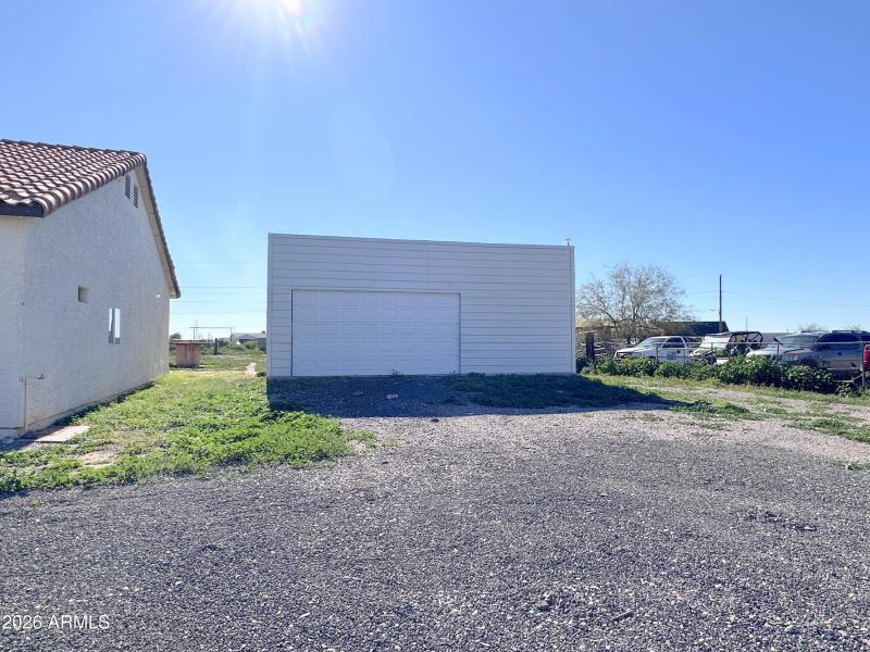 Detached Garage