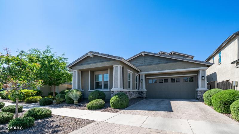 9936 E Revolution Dr Exterior Photos-2