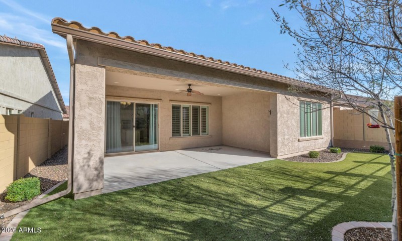 6919 E Russell St-large-027-022-6919 E R