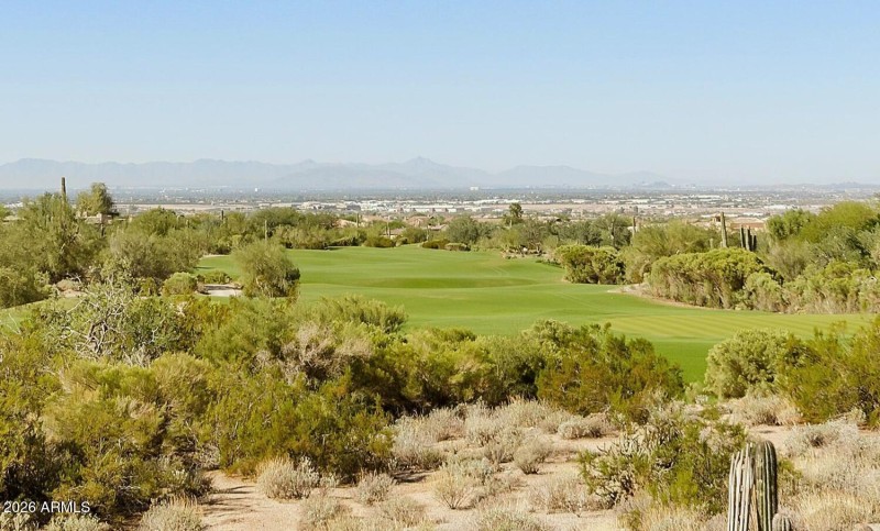 6919 E Russell St-large-033-001-6919 E R