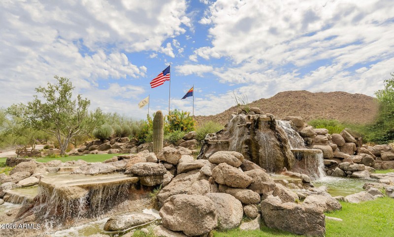 6919 E Russell St-large-037-006-6919 E R