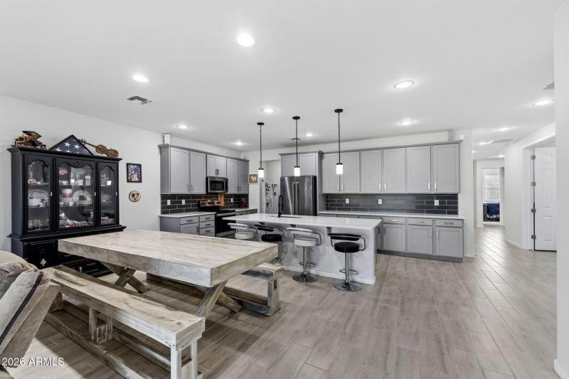 004__44124 W Palo Nuez St