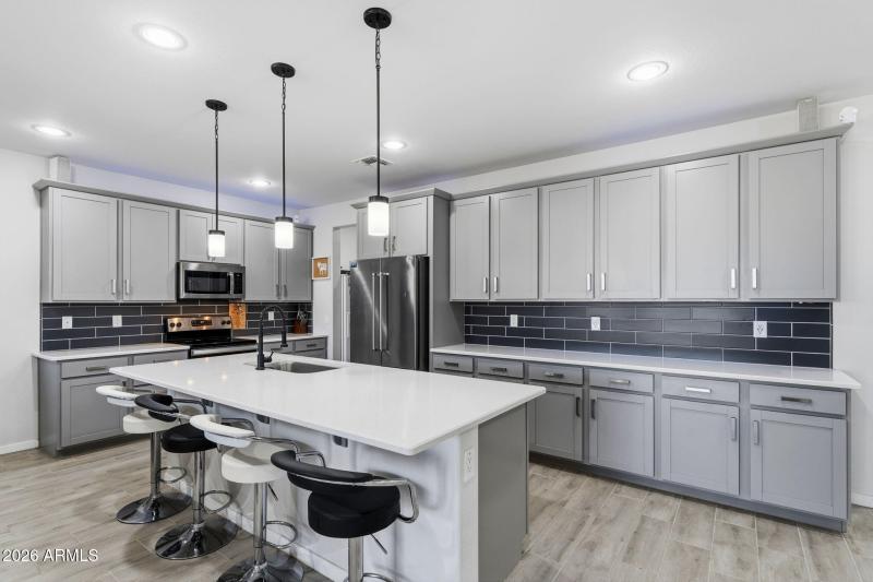 006__44124 W Palo Nuez St