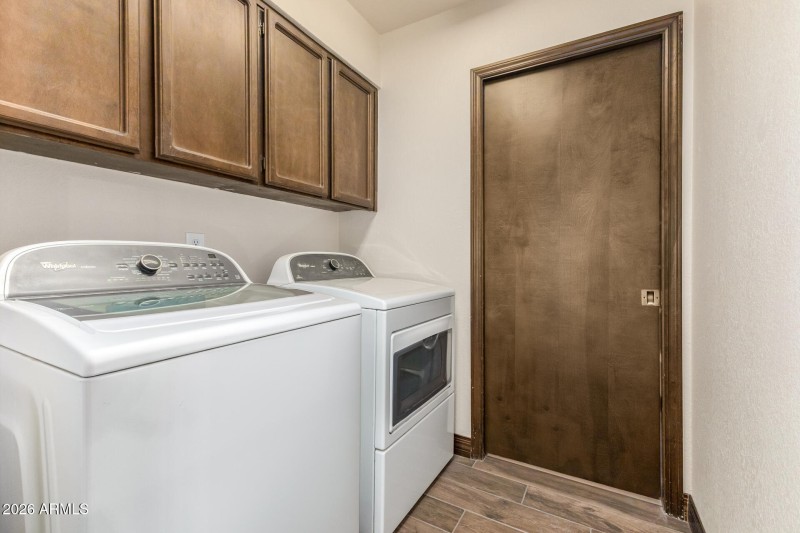 Laundry Room / Cabinets