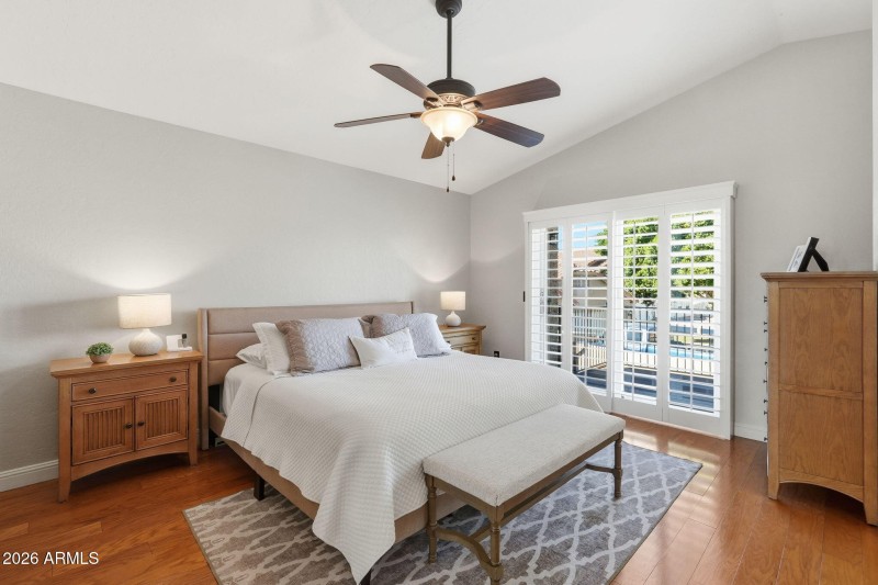 Primary Suite (Upstairs)