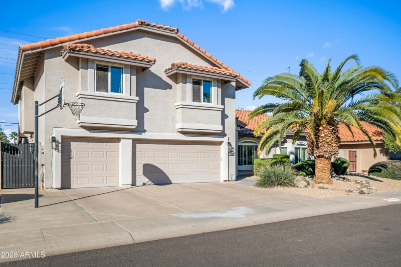 3-car Garage and Driveway Parking