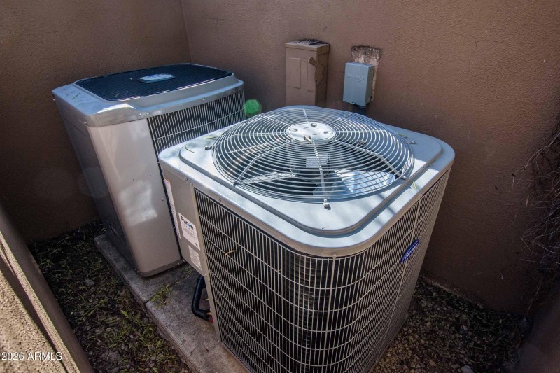 and a brand new Carrier AC and HVAC syst