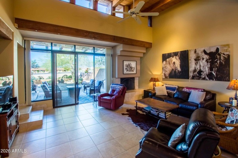 Best runway views while relaxing in the