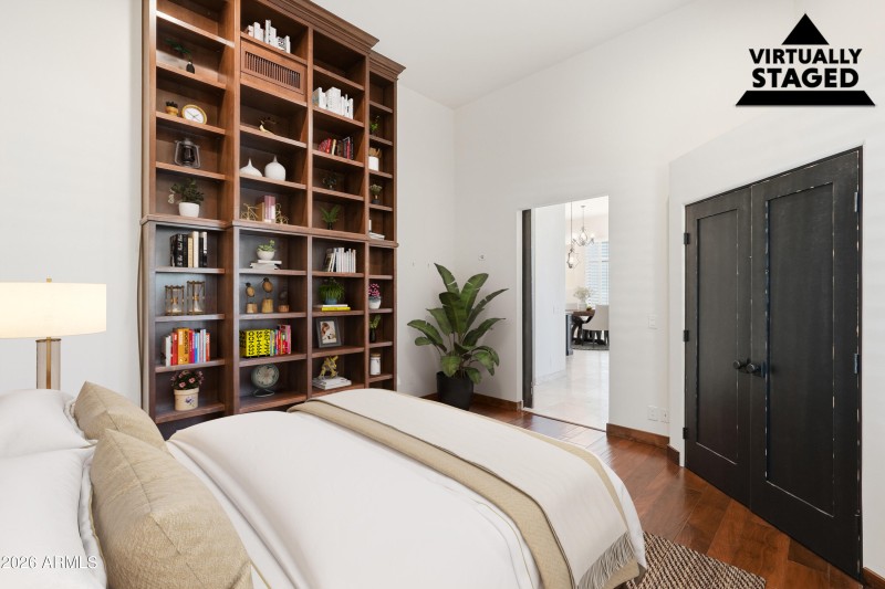 Virtual Staging of Br 2/ office