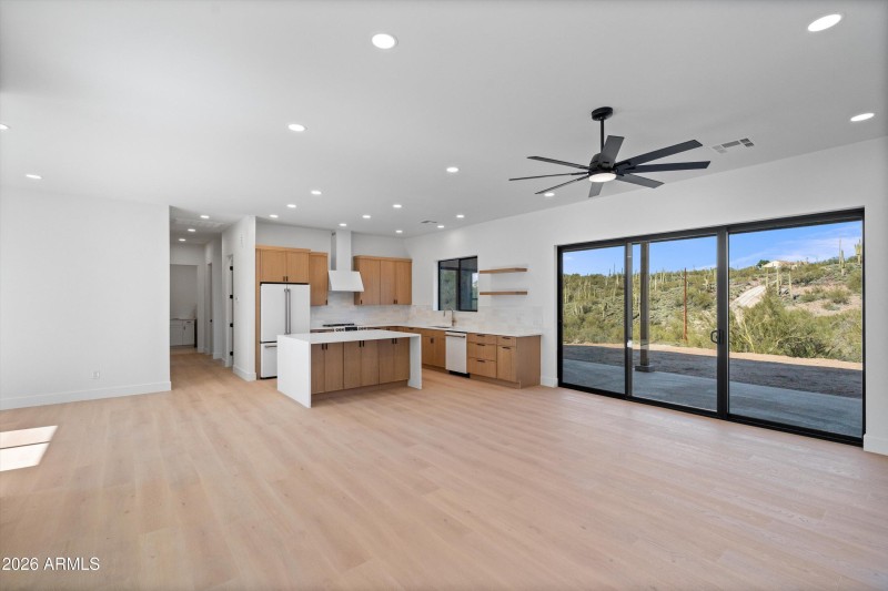 08-Family Room to Kitchen