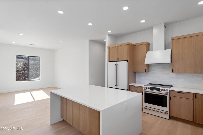 16-Kitchen to Dining