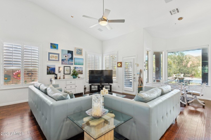 11-web-or-mls-13928-e-lupine-ave