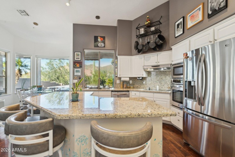 18-web-or-mls-13928-e-lupine-ave