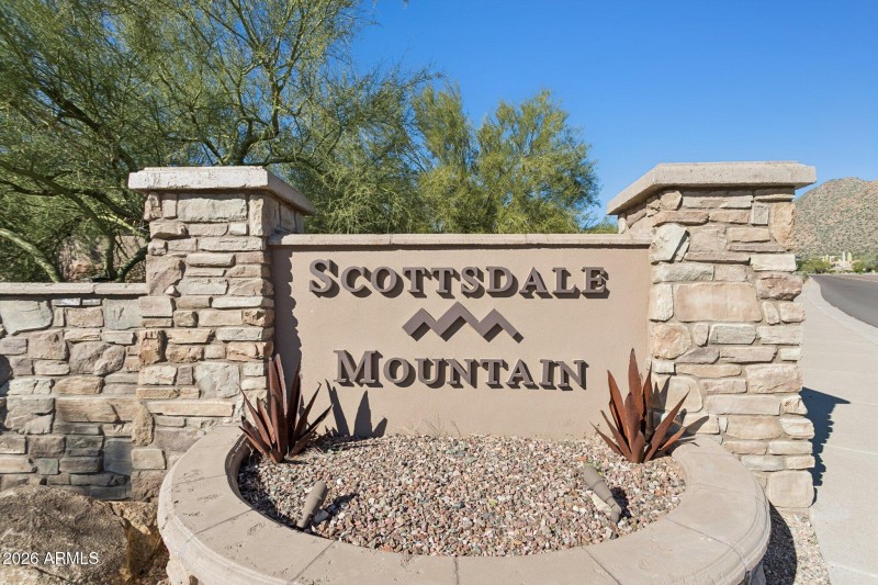 49-web-or-mls-13928-e-lupine-ave