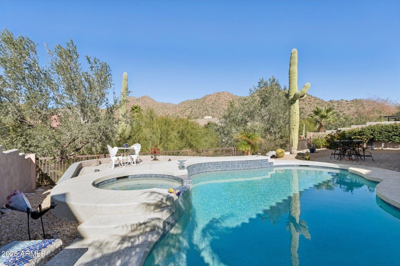 53-web-or-mls-13928-e-lupine-ave