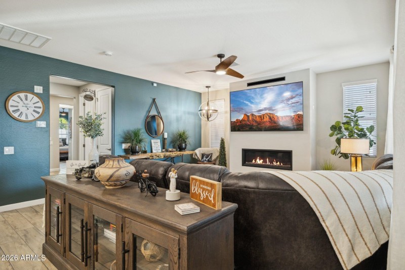 6-web-or-mls-20741-w-minnezona-ave