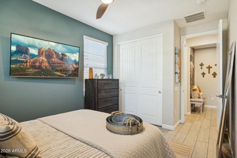 23-web-or-mls-20741-w-minnezona-ave