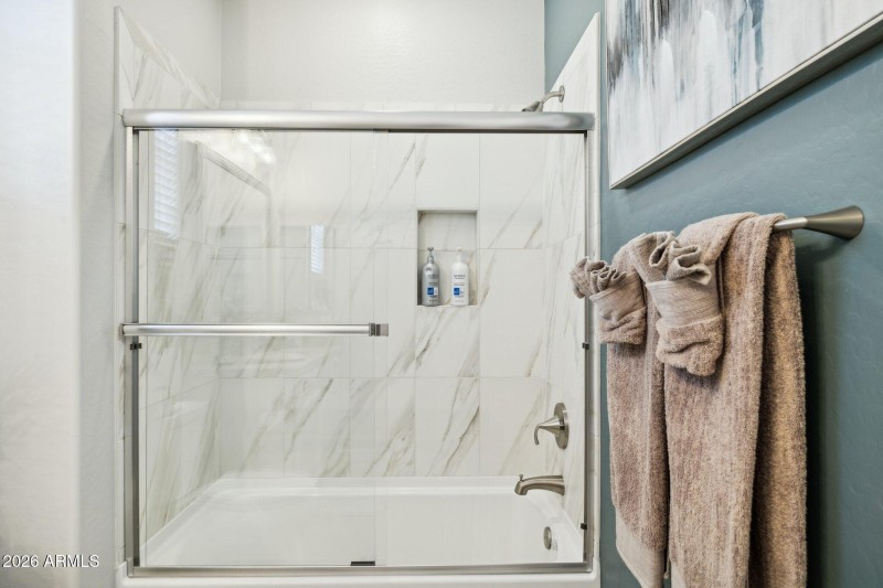 26-web-or-mls-20741-w-minnezona-ave