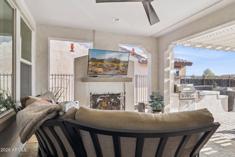 32-web-or-mls-20741-w-minnezona-ave