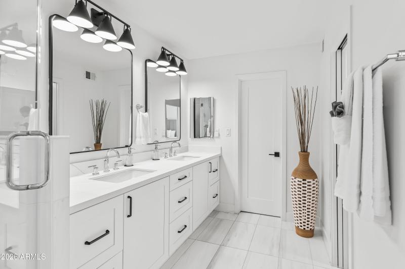 Primary Ensuite Bath with 2 closets