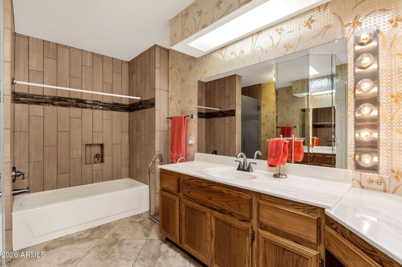 33-web-or-mls-26004-s-99th-dr