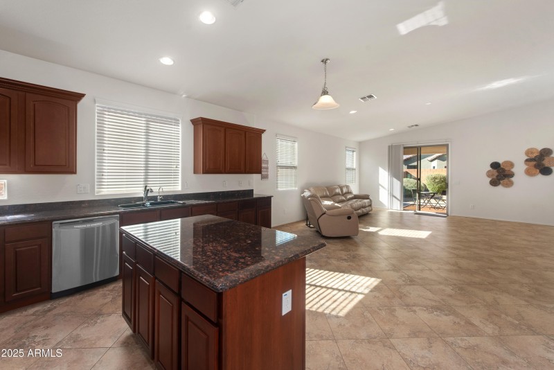 18222-E-la-Posada-Ct-15