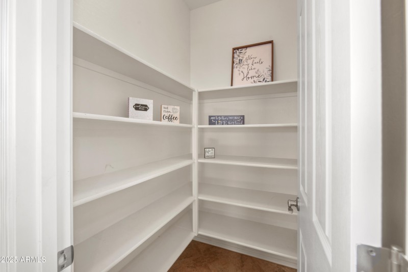 18222-E-la-Posada-Ct-10