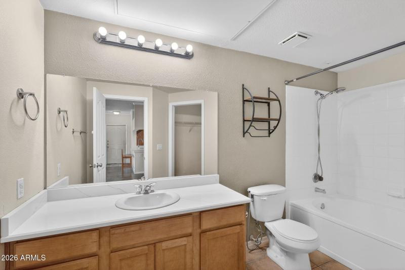 17-web-or-mls-11- S Desert Foothills Pkw