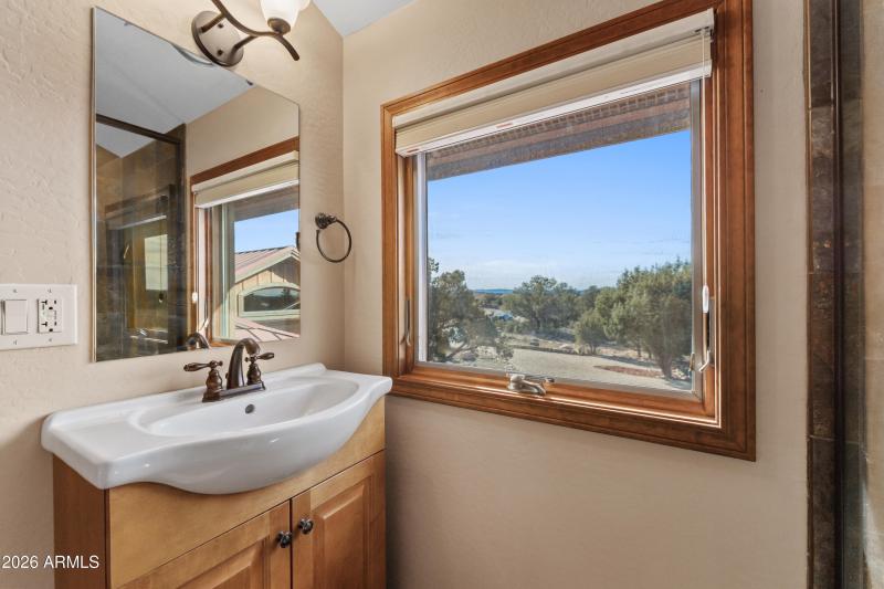 37-Bathroom 4