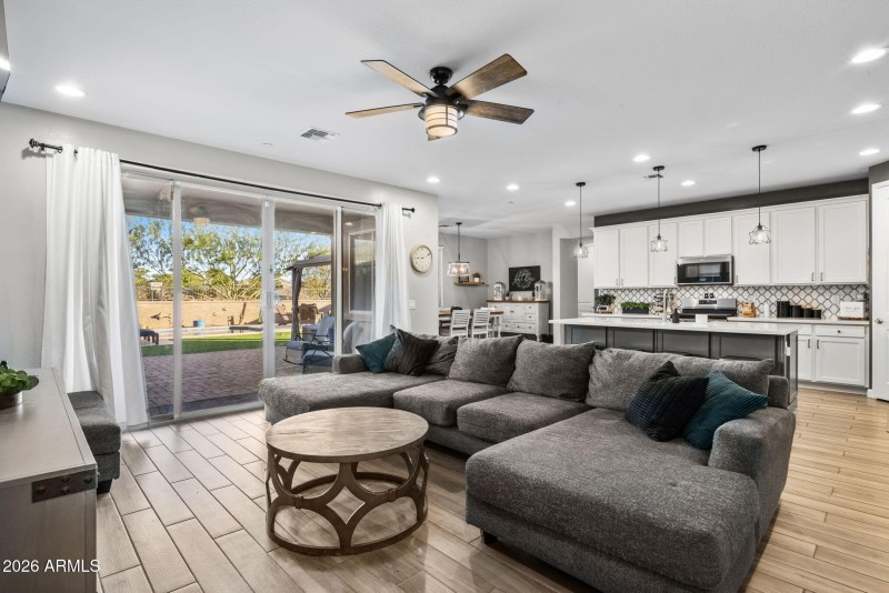 5 - Family Kitchen Dining