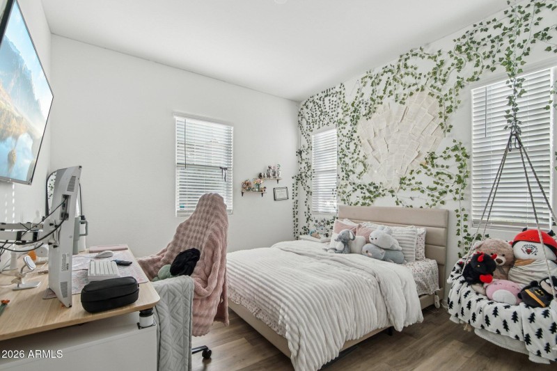 14-web-or-mls-W Montecito Ave-S1501-015