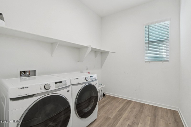 19-web-or-mls-W Montecito Ave-S1501-020