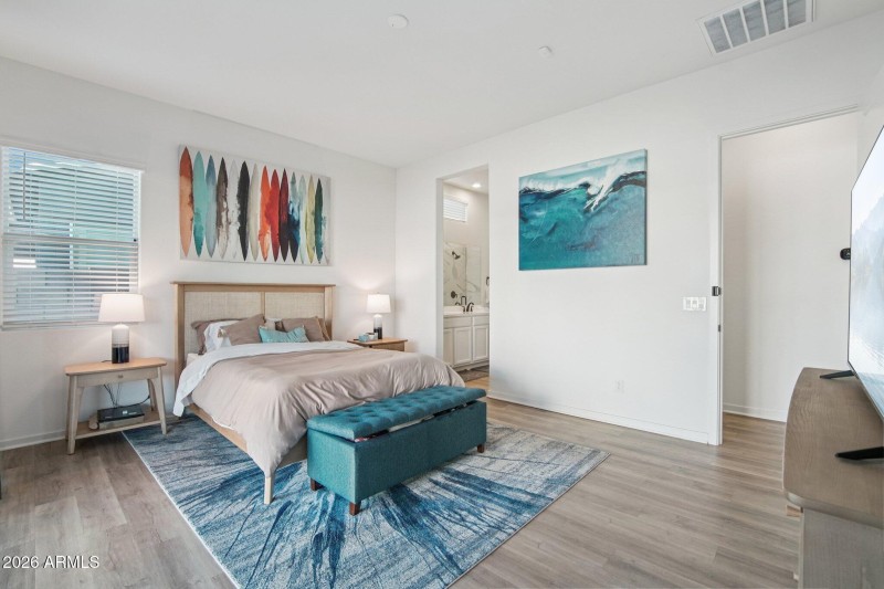 21-web-or-mls-W Montecito Ave-S1501-022