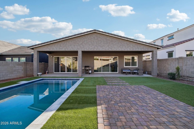 28-web-or-mls-W Montecito Ave-S1501-030