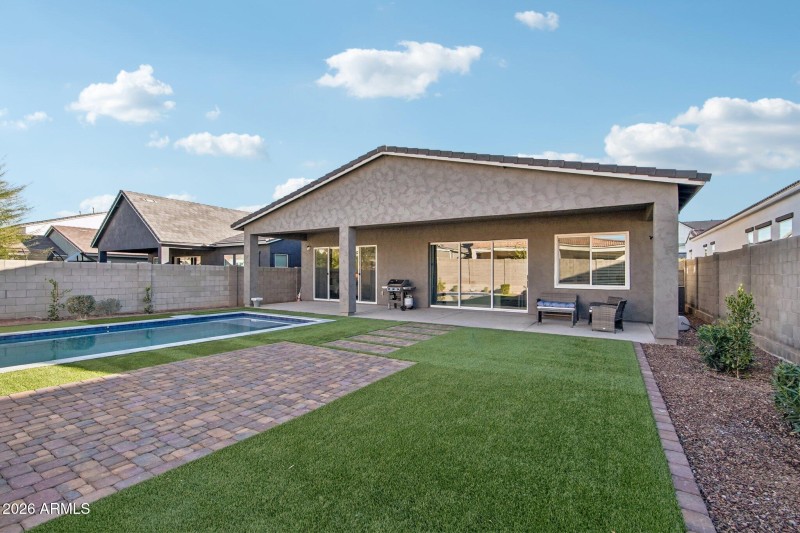 29-web-or-mls-W Montecito Ave-S1501-032