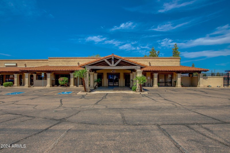 6-web-or-mls-260 n gilbert ext (2 of 16