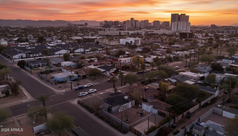 1346 E CORONADO SUNSET PIC