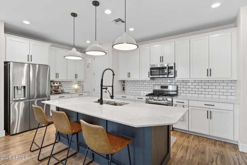 9-web-or-mls-17- W Rainbow Bridge Ln